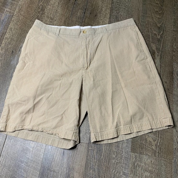 Vineyard Vines Breaker Chino Shorts Mens Size 38‎ Beige Gingham Print Flat Front - Picture 1 of 3